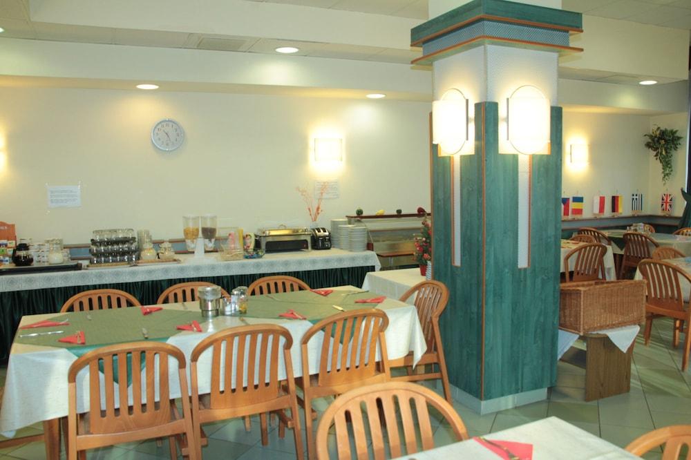 Tisza Sport Hotel سيغيد المظهر الخارجي الصورة