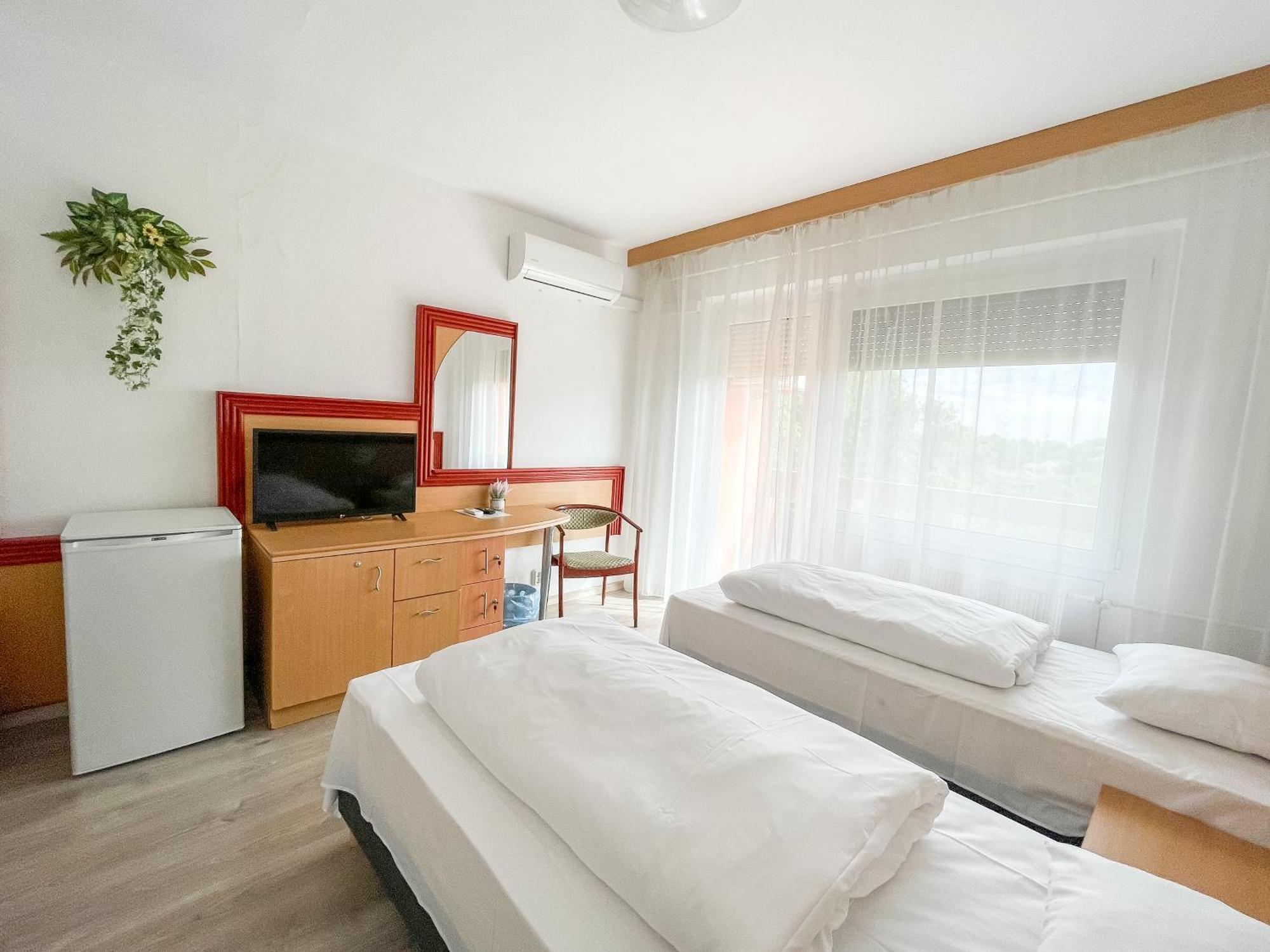 Tisza Sport Hotel سيغيد المظهر الخارجي الصورة