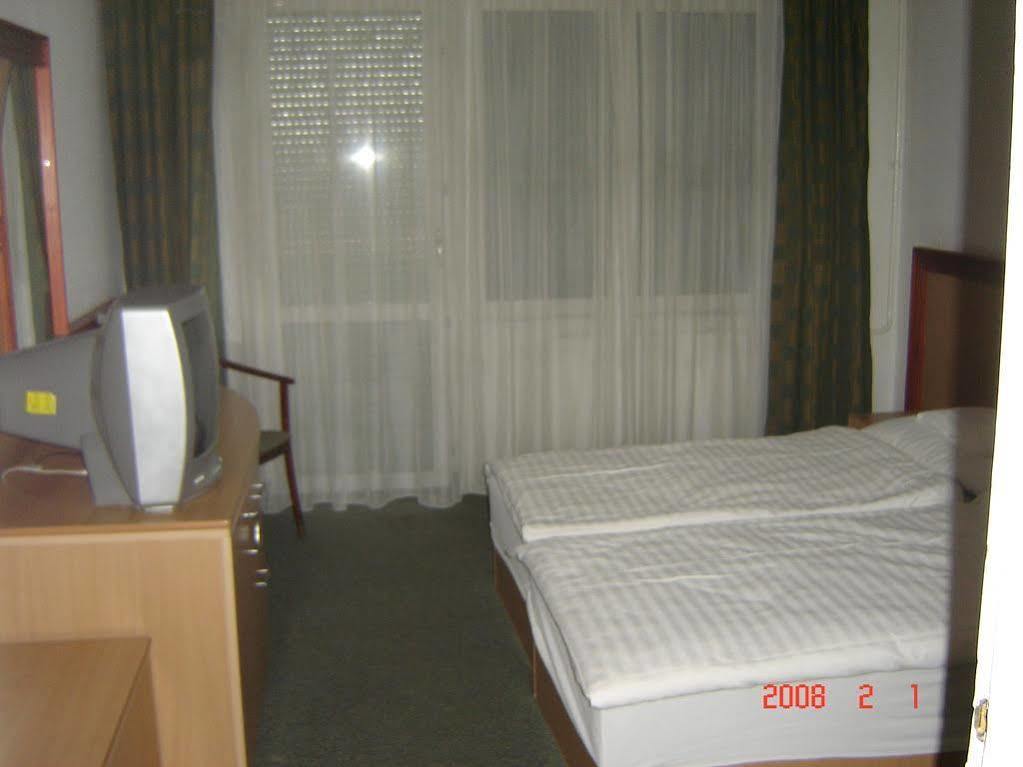 Tisza Sport Hotel سيغيد المظهر الخارجي الصورة